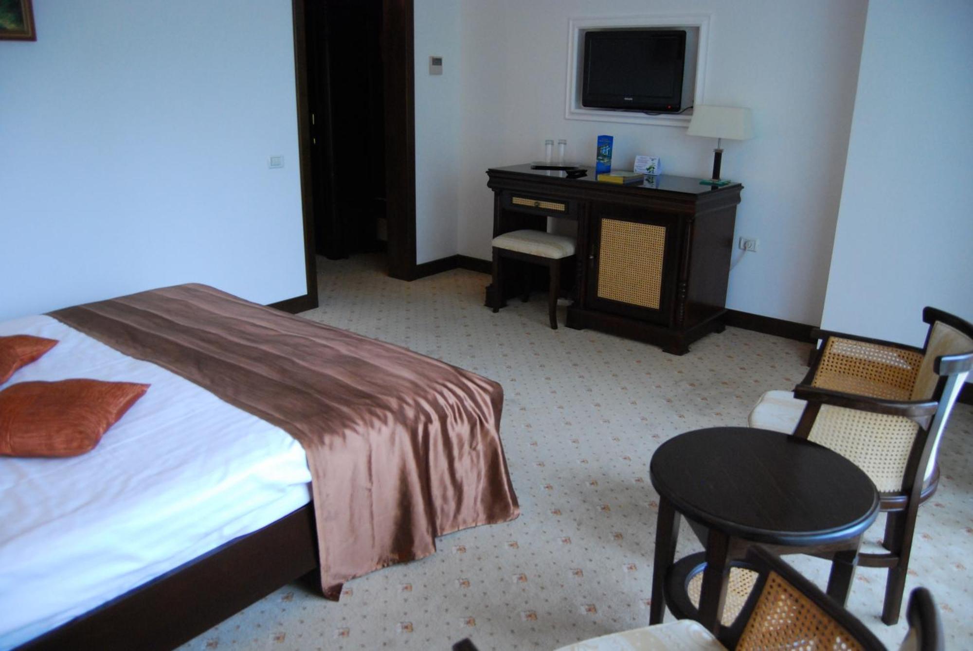 Hotel Zodiac كونستانتا المظهر الخارجي الصورة