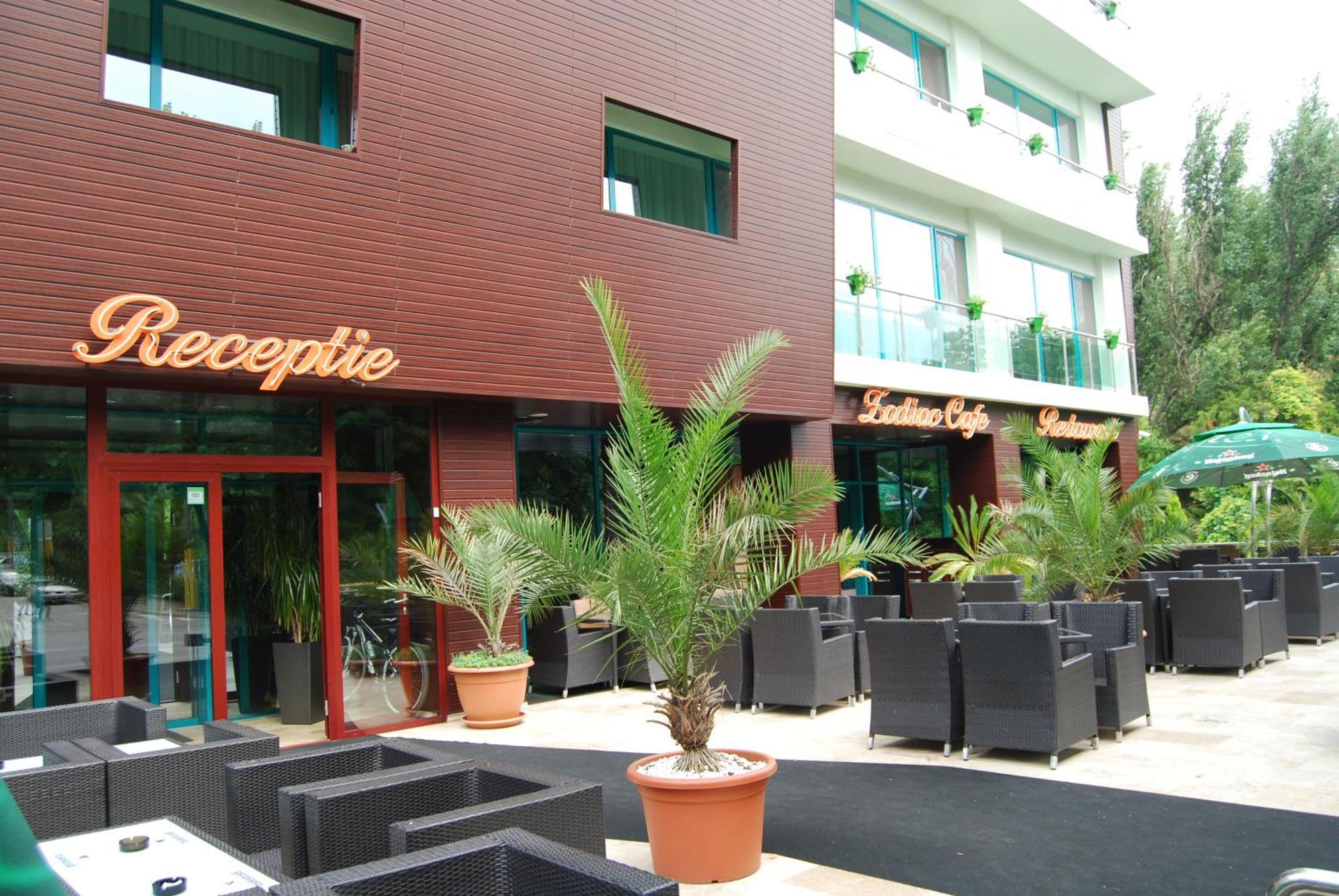 Hotel Zodiac كونستانتا المظهر الخارجي الصورة