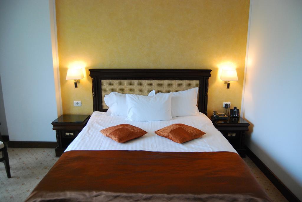 Hotel Zodiac كونستانتا الغرفة الصورة